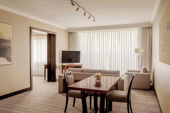 Room 19 of 77