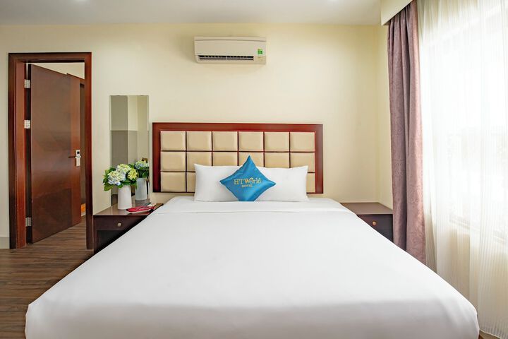 Room 34 of 150