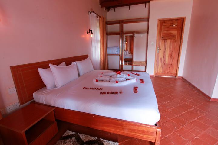 Room 4 of 56