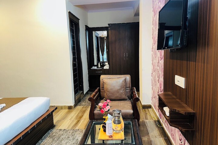 Room 7 of 36