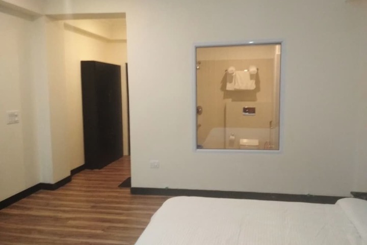 Room 7 of 20