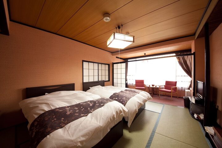 Room 12 of 61