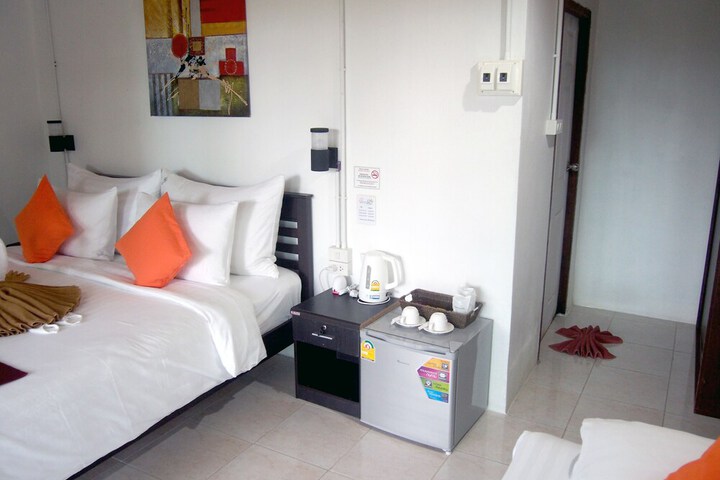 Room 11 of 26