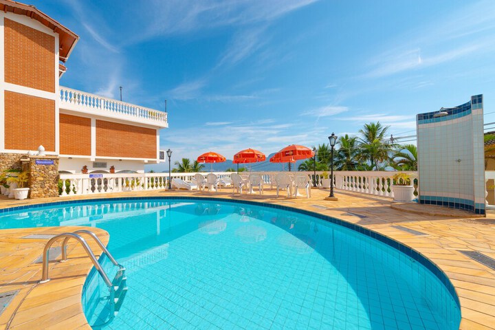 Pool 53 of 82
