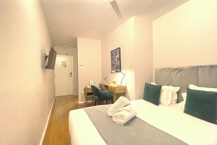 Room 5 of 70