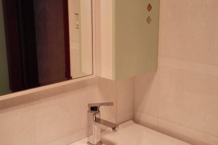Room 2 of 23