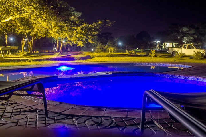 Pool 14 of 22