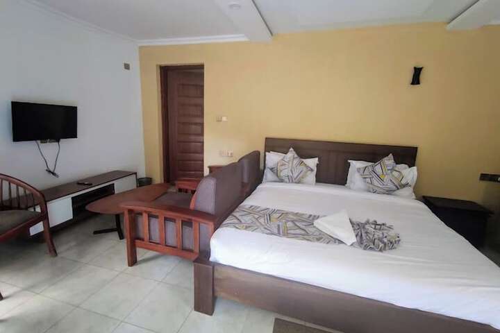 Room 3 of 57