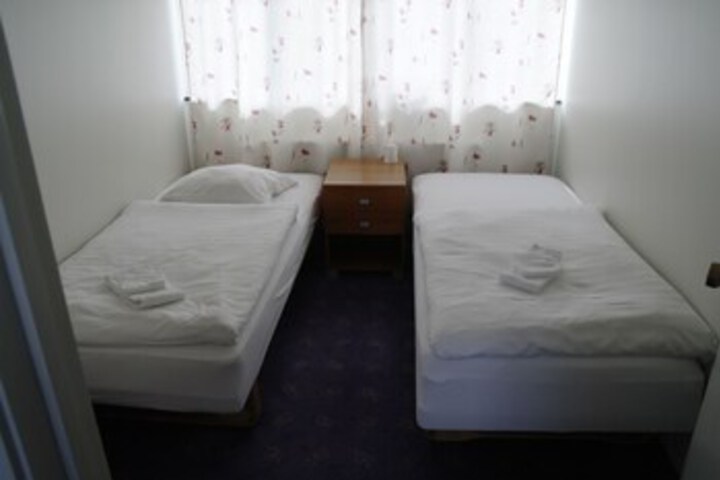 Room 21 of 49
