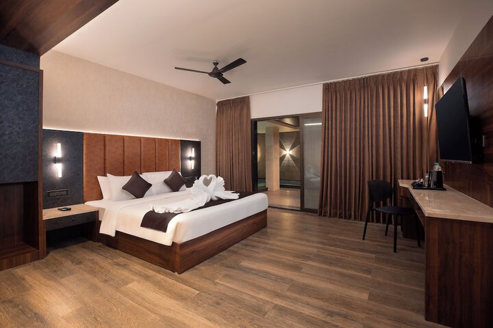 Room 3 of 67