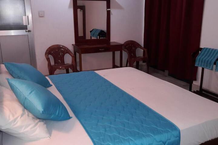 Room 9 of 44