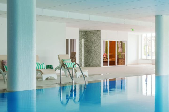 Pool 53 of 128