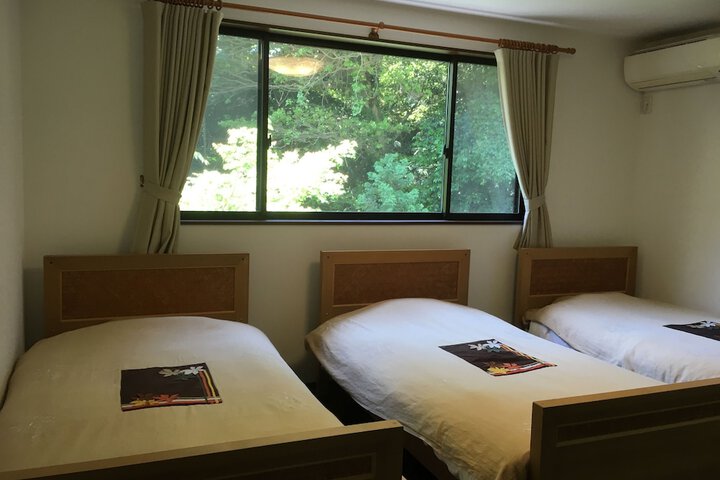 Room 3 of 66