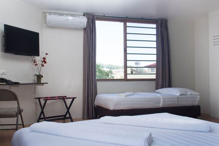 Room 8 of 48