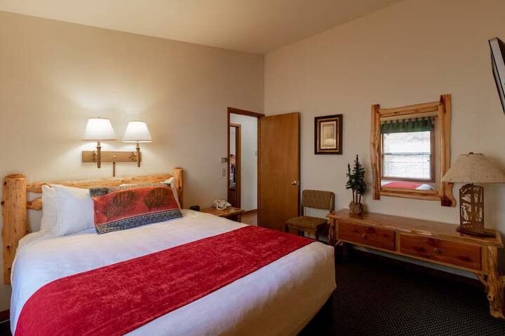 Room 19 of 100