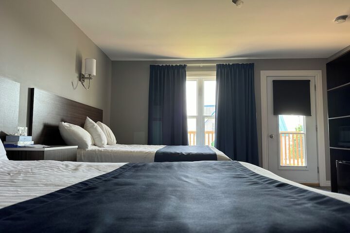 Room 9 of 30