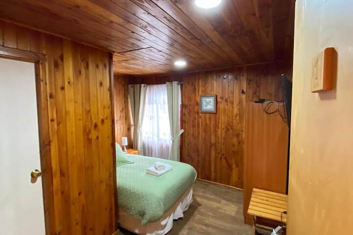 Room 10 of 17