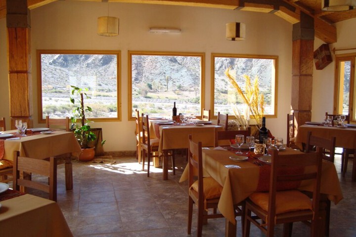 Dining 17 of 25