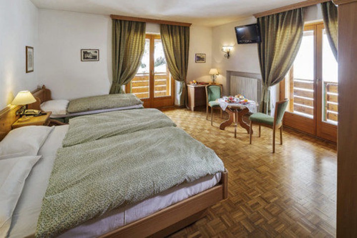 Room 2 of 24