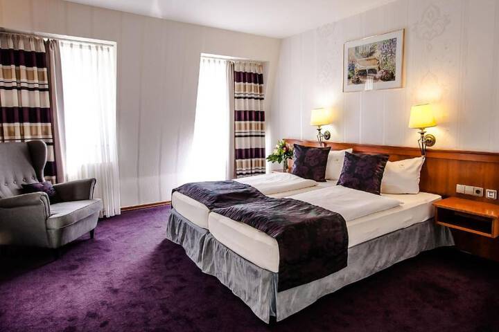Room 4 of 29