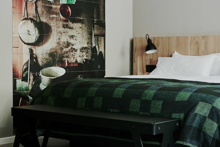 Room 7 of 89
