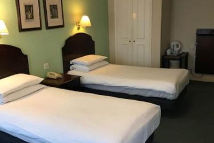 Room 18 of 44