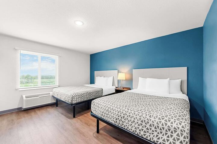 Suite Queen Bed (12 of 25)