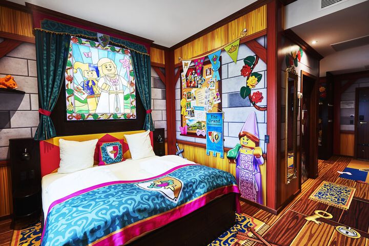 Room 9 of 54