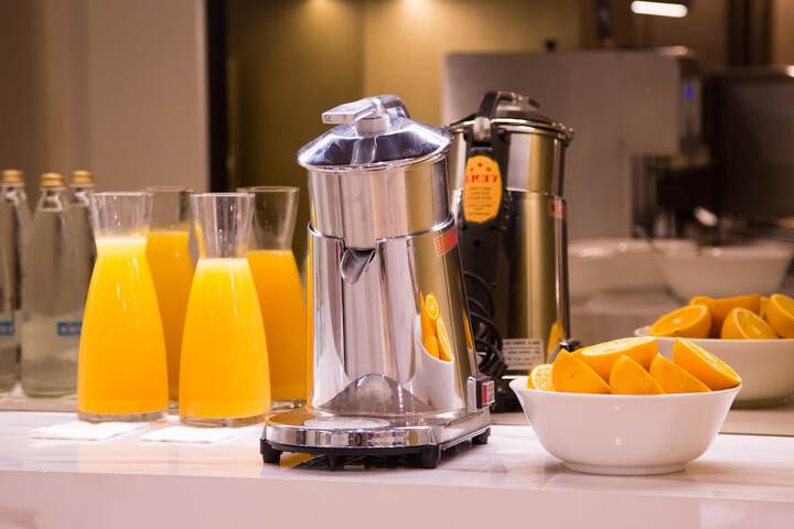 Breakfast/Coffee Service 39 of 71
