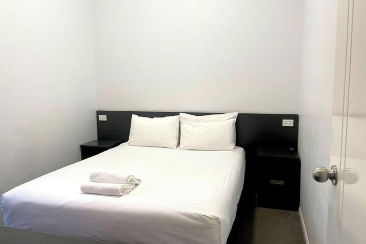 Room 64 of 66