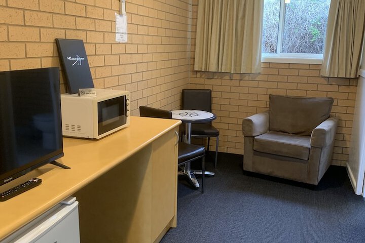 Room 6 of 51