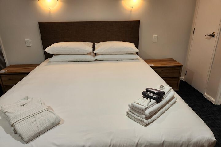 Room 3 of 47