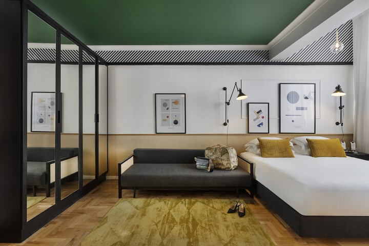 Room 14 of 39