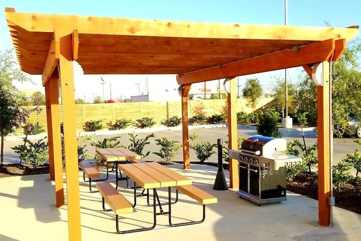 BBQ/picnic area