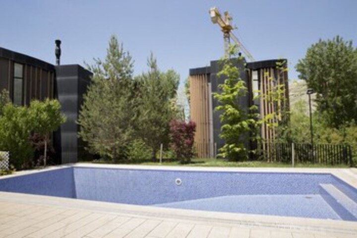 Pool 17 of 17