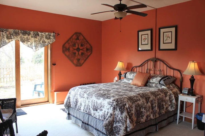 guest_rooms