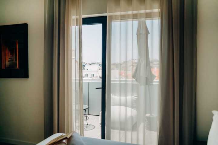 Room 64 of 164
