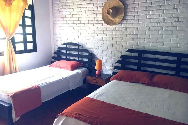 Room 3 of 38