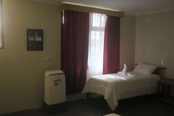 Room 6 of 41