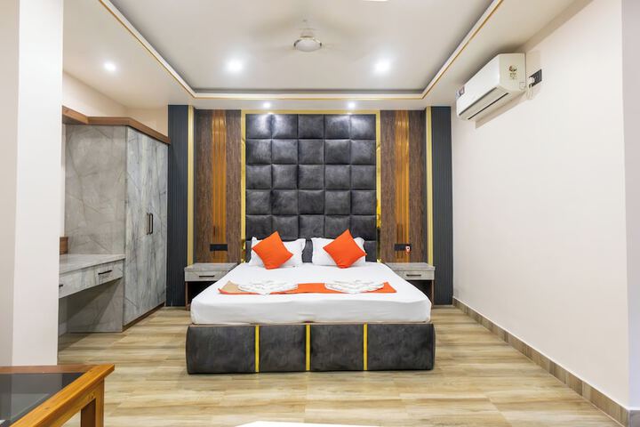 Room 15 of 55