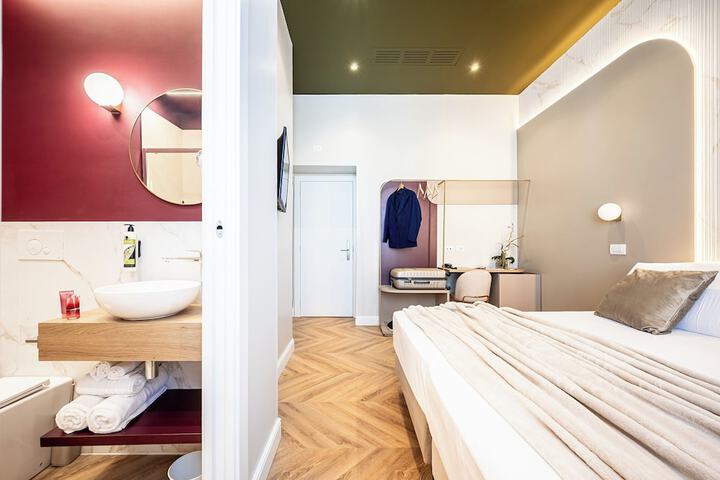 Room 21 of 71