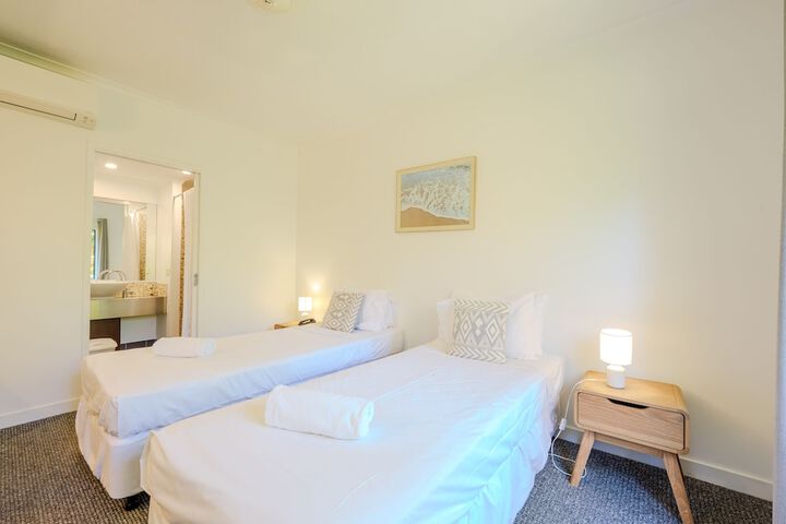 Room 16 of 70