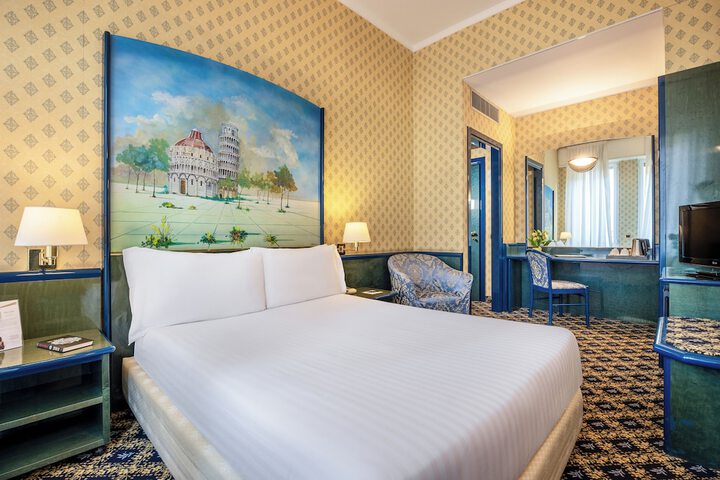 Room 40 of 93