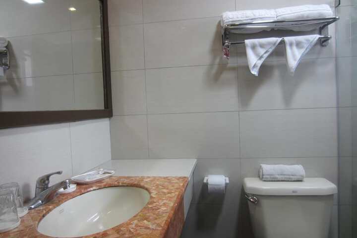 Room 14 of 23