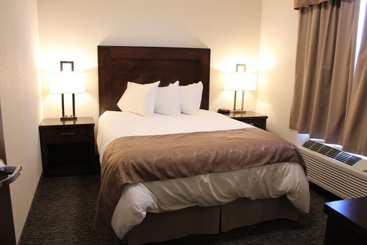 Room 7 of 25