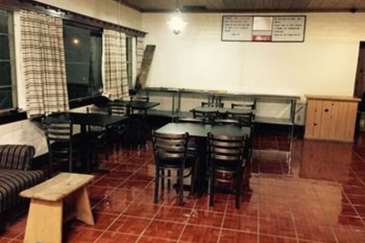 Dining 11 of 21
