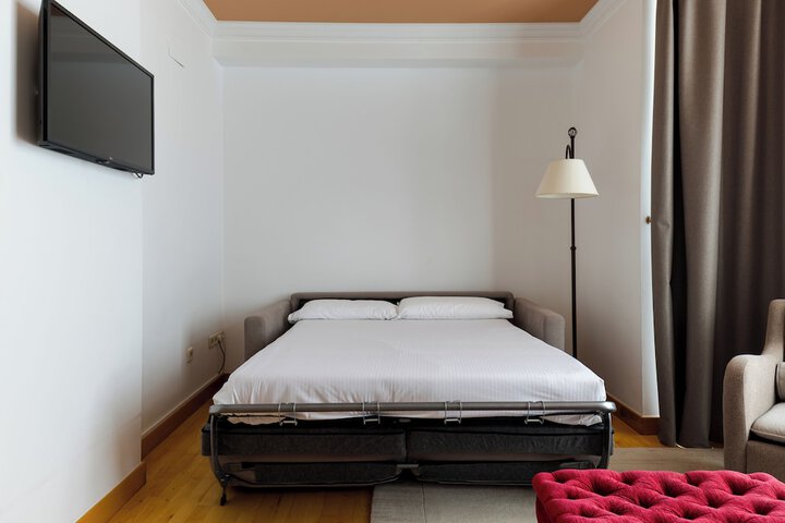 Room 26 of 82