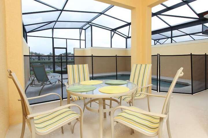 Terrace/Patio 23 of 24