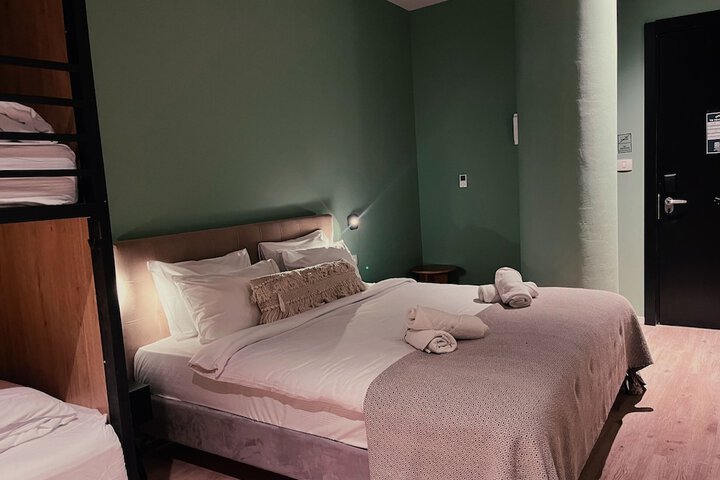 Room 29 of 69