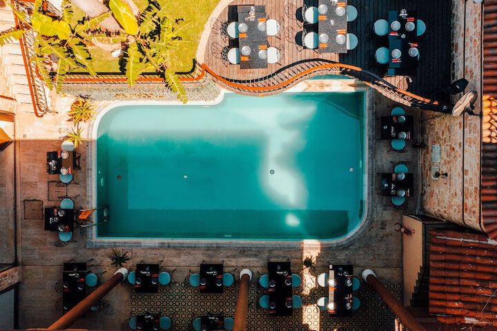 Hotel Pool